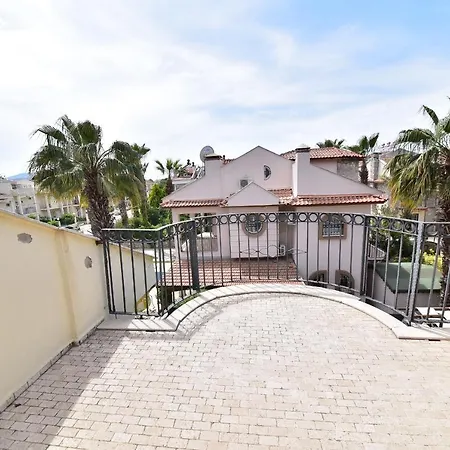 Βίλα Phoenix Φετιγιέ